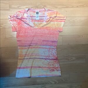 North Face Colorful Women’s V neck Top XS excellent condition